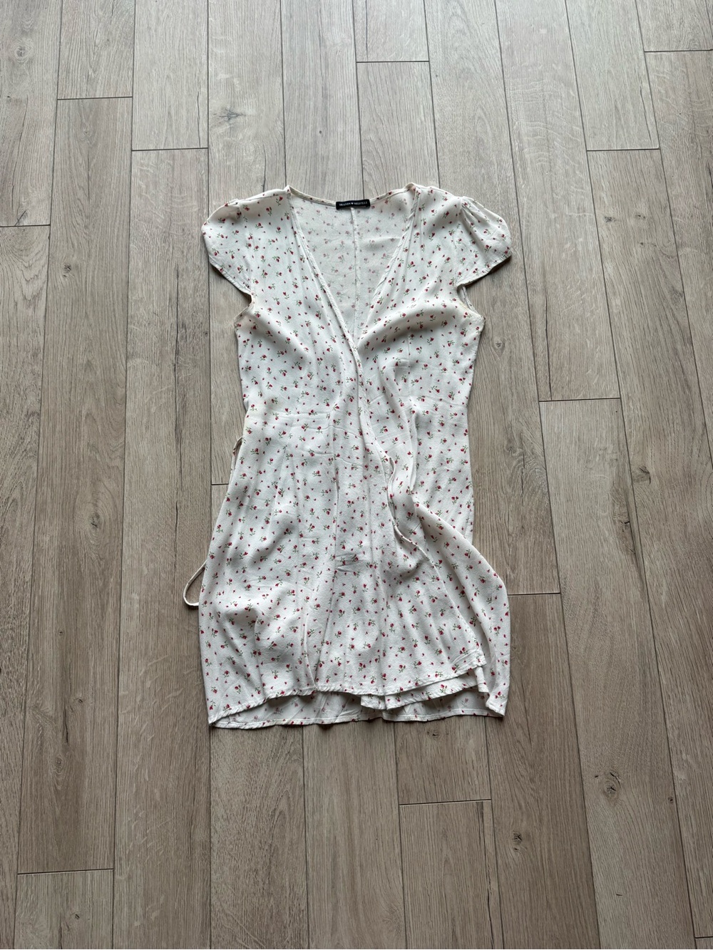 Brandy Melville Robbie Wrap Dress Floral